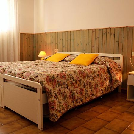Residenze Etruria Aparthotel San Vincenzo Buitenkant foto