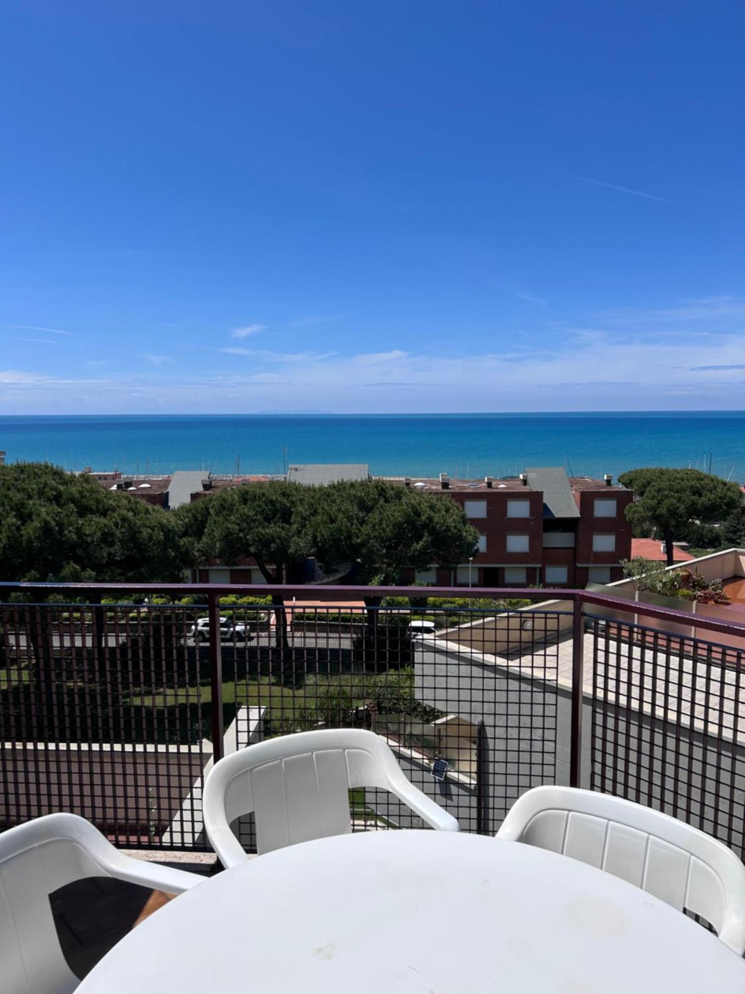 Residenze Etruria Aparthotel San Vincenzo Buitenkant foto