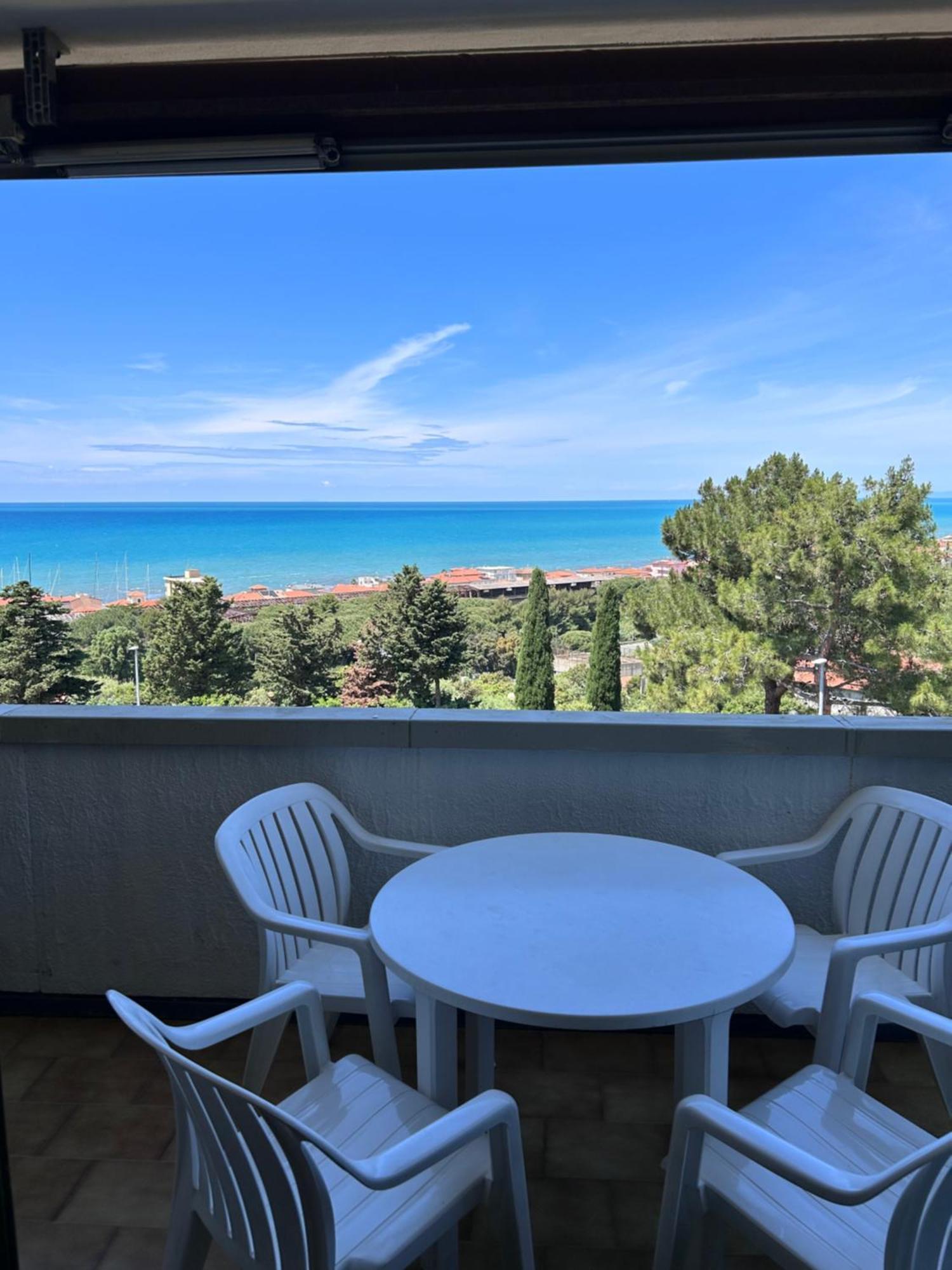 Residenze Etruria Aparthotel San Vincenzo Buitenkant foto